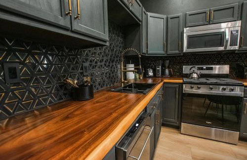 Speakeasy Suite at ArnoTriplex-Close to Downtown-Pet Friendly! - Foto 29