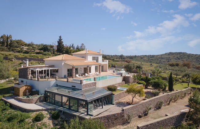 Aphea Retreat Villa - Photo 1