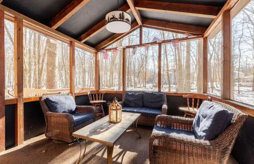 Cozy Cabin at Poconos With Hot Tub and Fire Pit - Foto 2
