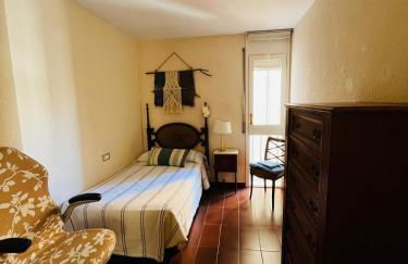 Acogedor y Amplio Apartamento familiar a pie de playa - Photo 24