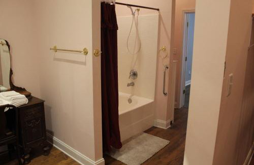 Midway Manor - Private Events, Weddings, Reunions - Foto 37