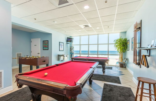 Crystal Shores West Condos by Hosteeva - Foto 33