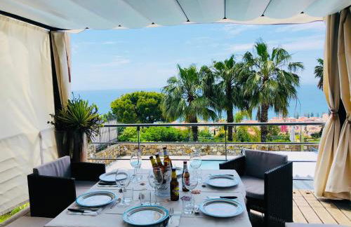 Villa Monet Luxury Home - Photo 10