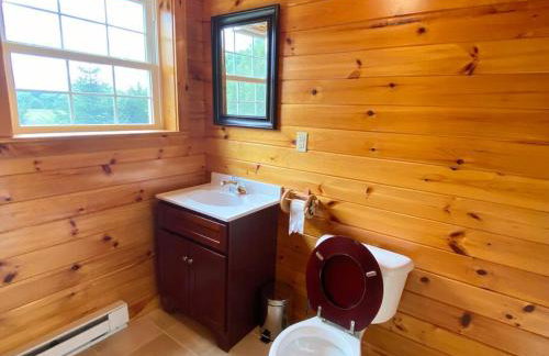 Spacious Salmon River Waterfront Lodge for 6 - Foto 38