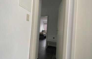 Moderne 2 Zimmer Wohnung Küche und Bad im Zentrum - Photo 13