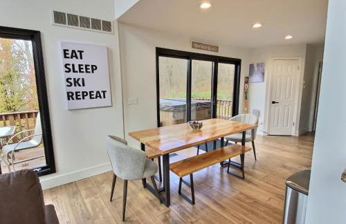 The Ridge Chalet in Ellicottville Hot Tub & Sauna - Foto 11