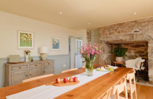 Bosistow Farmhouse - Photo 10