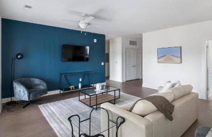 Landing Amazing 3BD Pool Yoga Studio - Photo 4