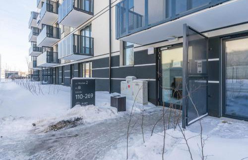 Mirror Garden Apartment - Private Garden, 15 min to Old Town & Beach - Foto 26