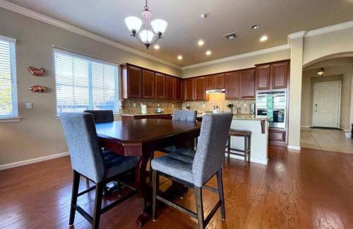 One Story Pet & Family Friendly Fireplace - Foto 16