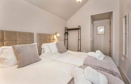 The Warehouse with Free Parking - Foto 15