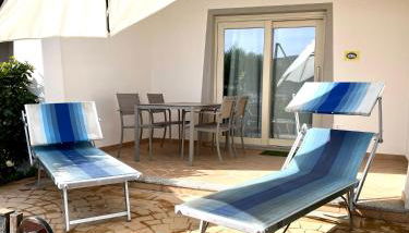 Mediterranean Sea Shell Pool House - Foto 3, sunbed