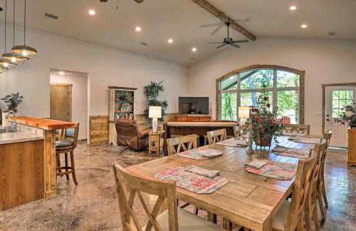 Riverfront Heaven on the White with Covered Patio! - Foto 5