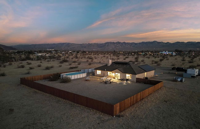 Casa De Kota by Avantstay Pool, Firepit, & Games Secluded & Chic - Photo 48