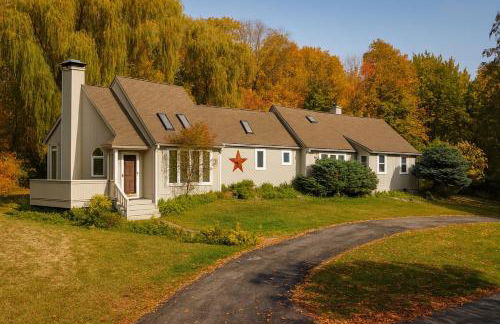 Large Villa 5 Beds, 3 Baths, Firepit, Cozy Stay - Foto 1