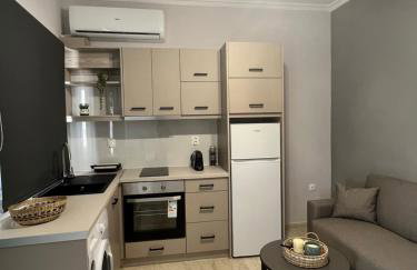 Grey Studio House - Photo 9