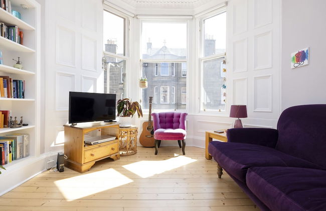 JOIVY Gorgeous 1-Bed Flat With A Shared Garden - Photo 13