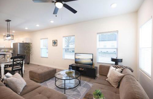 5 Min to Elon - 7 Min to Downtown - Washer and Dryer - Foto 6