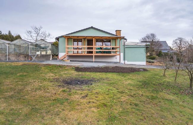 Modern Holiday Home With Shared Swimming Pool in Mittelndorf - Foto 1