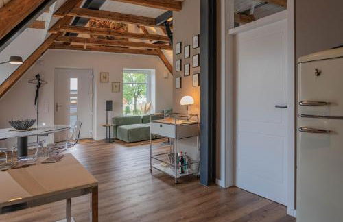 Traumhafte Ferienwohnung am Park, großer Balkon, voll ausgestattete Küche, Schreibtisch, WiFi, Smart TV, Carport, Wallbox, Fahrräder - Foto 25