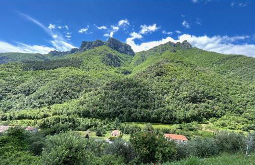 1 Bed Cottage Sleeps 4 Private Garden - Pool - Photo 27