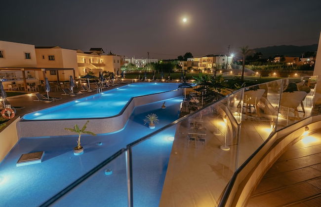 Silver Beach Hotel - Foto 1