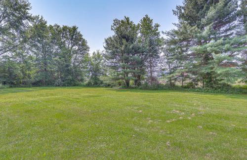 Fish, Hike and Golf Leisurely Navarre Home with Yard! - Foto 21