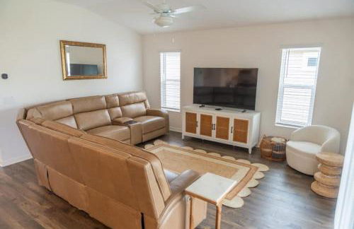 Brand New Designer Home - 5 minutes from East Port - Foto 3