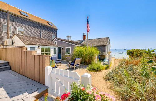 Steps to Commercial St! Lofted Provincetown Gem - Foto 26