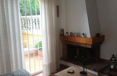 Adosado/casa con terraza y buhardilla. Playa El Perelló - Foto 17