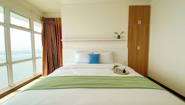 Best Homey And Spacious 3Br At Green Bay Condominium Apartment - Foto 5, Habitación