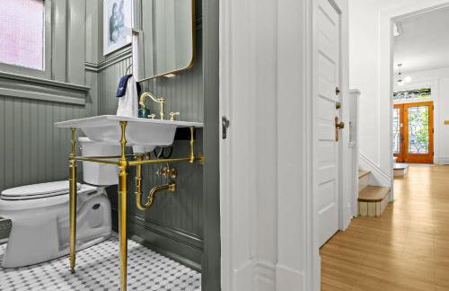 Gatsby House Mansion w Game Lounge & Hot Tub - Foto 69