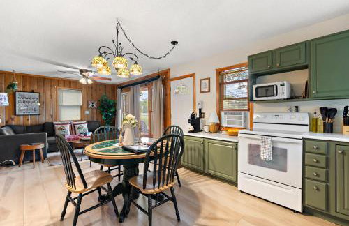 Lakefront, wildlife Cabin retreat - Pelican Bay Cabin - Foto 41