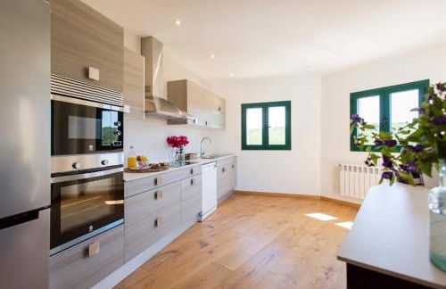 Masía La Torre Historia Encanto y Naturaleza a Solo 10 Minutos de Sitges Gran comodidad, Vista a los Viñedos en un pueblo autentico - Foto 25