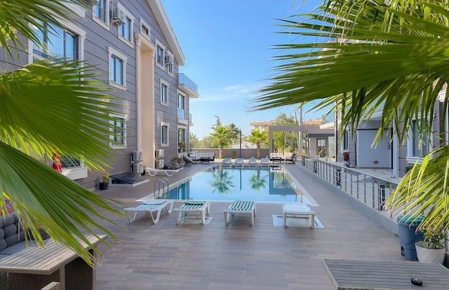 Flower City Suites - Photo 58