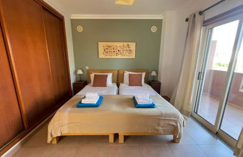 Gated Family Villa with Private Pool and Garden - Foto 30