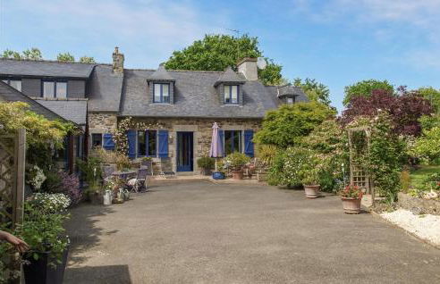 Awesome Home In Trézélanbégard - Foto 11