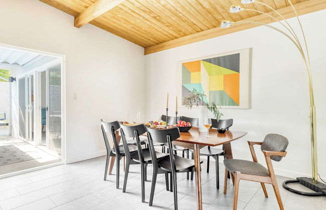 Lloyd by Avantstay Palm Spring Paradise w/ Pool, Large Yard & Table Tennis! Permit#3779 - Foto 26