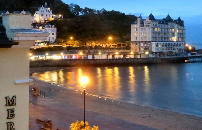 Idlewild Animal Sanctuary Farmhouse Stay - Charity - Photo 31