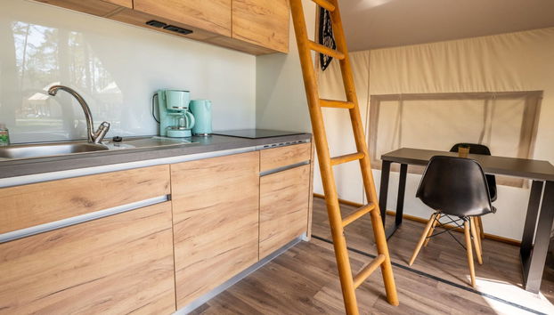 Papendaal lodge 6 Glampingtent - Foto 3, Kitchen / Dining Room