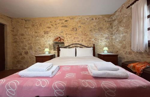 Electra Stone Suite - Photo 15