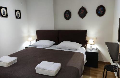 A&J Apartments or Rooms athens airport - Foto 22