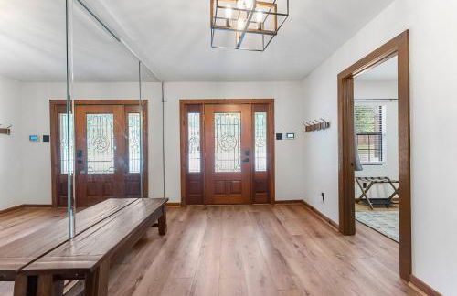 Pickleball & mini-golf, Pool/Spa, Epic Gameroom! - Photo 9