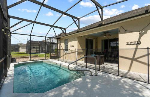 New! 6BR Home Close to Disney World! Private Pool! - Foto 18