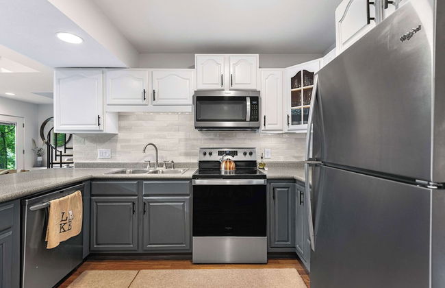 Treehouse LOZ Seclusion for 6! - Photo 11