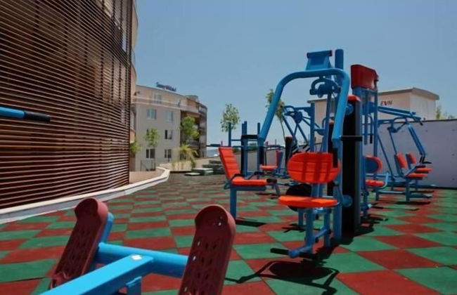 Sunny Apartment in Burgas - Photo 9