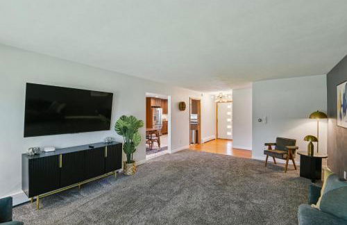 Backyard On Melrose - Walk To Kinnick & Hospital - Foto 7