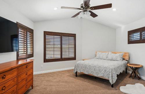 Peaceful Getaway with Renovated Amenities - Foto 3