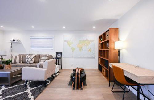 @ Marbella Lane - Exquisite Home 3BR - Photo 46