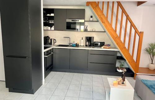 Perle Beach, Petite maison située en bord de plage, piscine. - Foto 15